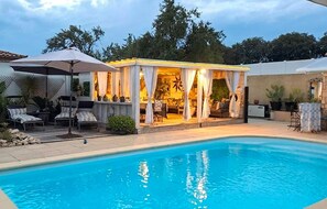 A heated pool - Maison avec piscine privée (Marguerittes)