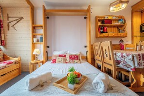 Comfort Apartment, Mountain View | Living area