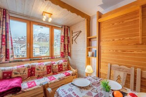 Appartement Confort, vue sur la montagne | Aire de séjour