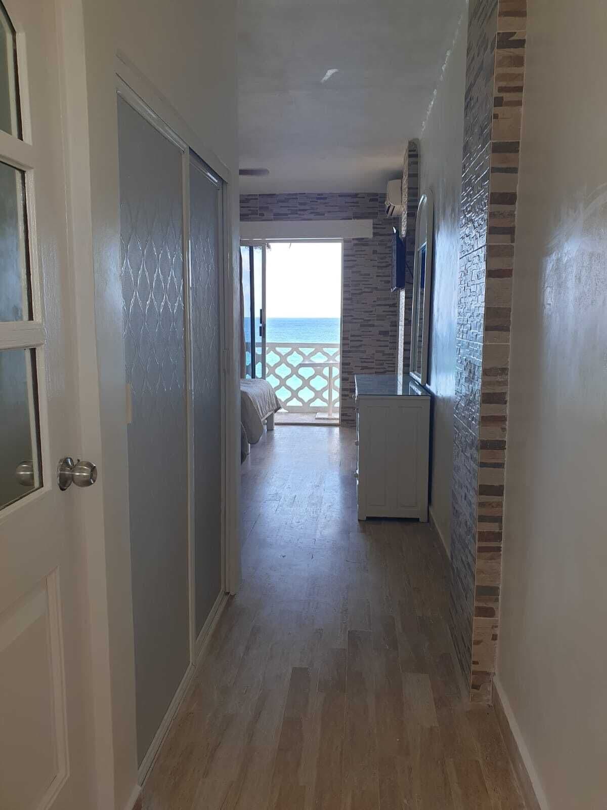 Studio, 2 Queen Beds, Beach View | Laptop workspace, free WiFi