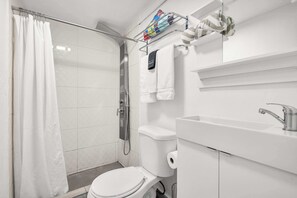 Shower, hair dryer - Modern Studio in Miramar | Walk to Convention Ctr (San Juan)