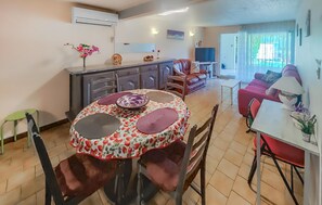 Interior - 1 bedroom stunning apartment in Loupian (Loupian)