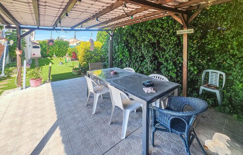 1 bedroom stunning apartment in Loupian