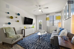 Living area - Cozy Arizona Home with Modern Comforts (Chandler)