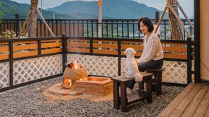 Basic Room, 1 Bedroom (Maesil 2 (Pet Friendly)) | 1 bedroom, free WiFi - Pocheon Youngyoung Glamping (Pocheon)