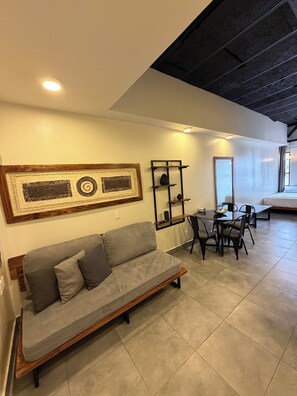 Interior - Luxury Roma Norte Apartment • Rooftop & Gym • 2 Queen Beds • Sleeps 5 (Ciudad de México)