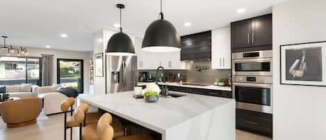 Coffee/tea maker, fridge, microwave, oven