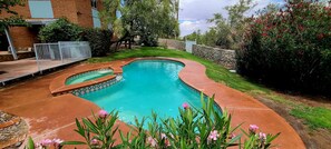 Pool - Premier Studio Private Laundry Parking Pool Patio (El Paso)