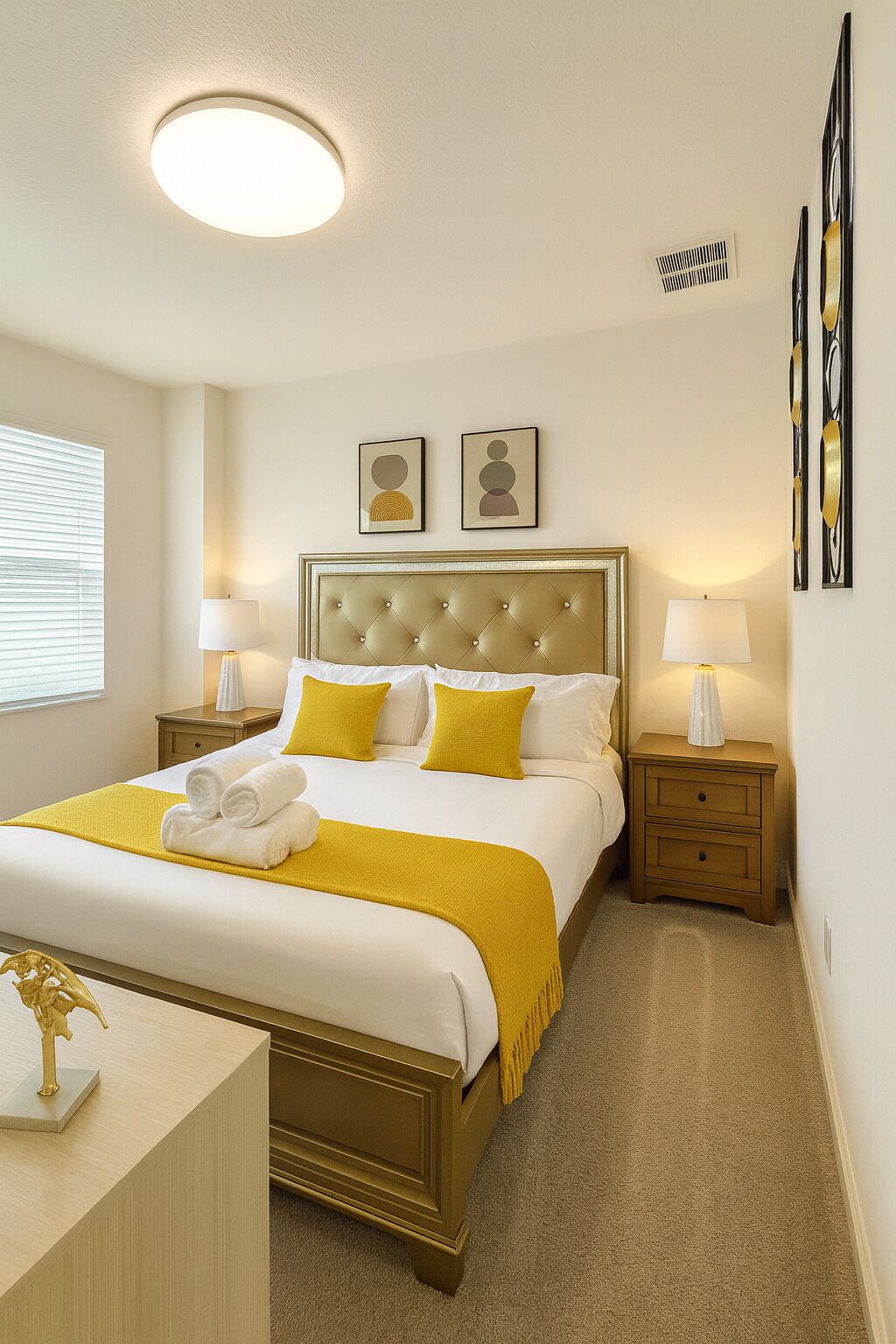 Comfort Double Room, 1 King Bed, Non Smoking, Private Bathroom | Iron/ironing board, free WiFi, bed sheets