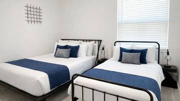Habitación triple clásica, para no fumadores, baño compartido | Wifi gratis