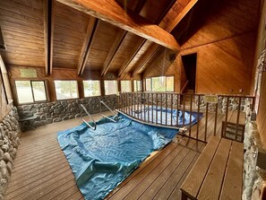 Interior - 2+Loft Canyon Lodge Home - Garage, Jacuzzi + More! (Mammoth Lakes)