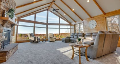 Cliffside Cabin, Stunning views and 100% privacy