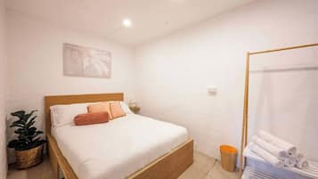 2 bedrooms