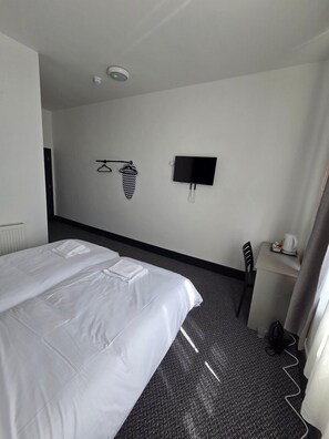 Acceso a internet y ropa de cama 