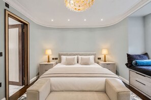 House - Ultra Luxury Mayfair 3-bed Central AC Porter (London)