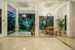 Biệt thự Deluxe, 2 phòng ngủ, bếp, quang cảnh vườn | Khu ẩm thực ngoài trời