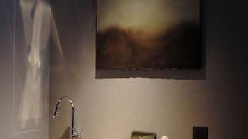 Premium Triple Room, City View | In-room safe, free WiFi