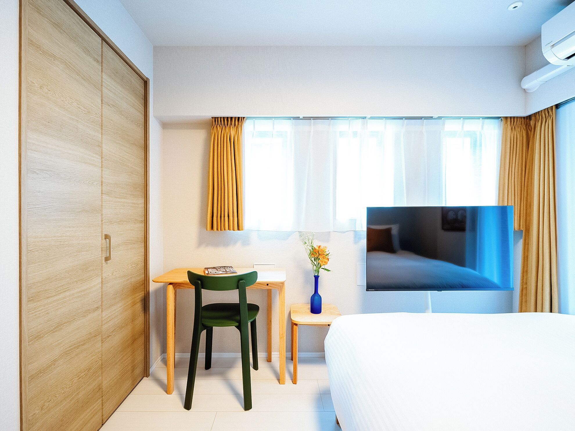 Estudio, para no fumadores (Base) | Cortinas blackout, tabla de planchar con plancha y wifi gratis 