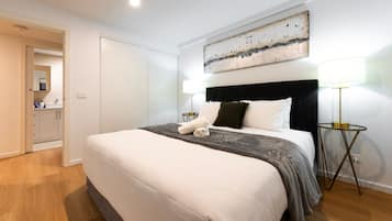 2 bedrooms, desk, iron/ironing board, free WiFi