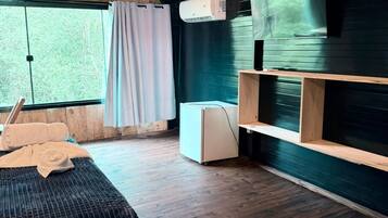 Chalet, Garden View | Free WiFi, bed sheets