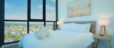 Iron/ironing board, WiFi, bed sheets