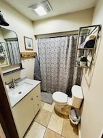 Basic Double Room Single Use | Travel crib, free WiFi, bed sheets