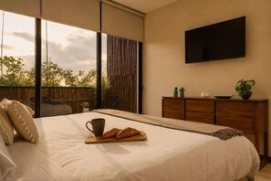 Iron/ironing board, WiFi, bed sheets - Beautiful Penthouse with Private Rooftop Pool (Tulum)