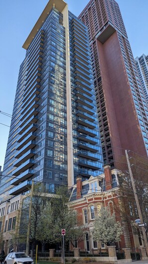 Exterior - Toronto Skyline Condo w/ Parking & Subway Access in the Heart of Downtown (Toronto)