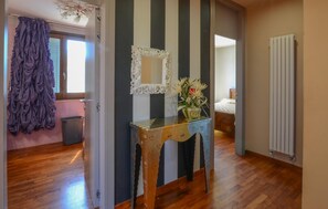 Travel cot, free WiFi - Pet friendly home in Galleno (Galleno)
