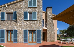 Exterior - Pet friendly home in Galleno (Galleno)