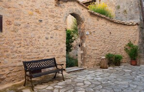 Terrace/patio - 3 bedroom awesome home in Porzano (Porzano)
