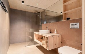 Shower - 4 bedroom beautiful home in Vøringsfoss (Vøringsfoss)