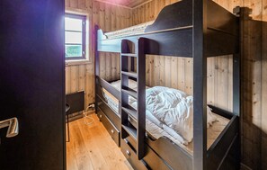 Room - Nice home in Noresund with WiFi (Noresund)