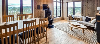Nice home in Noresund with WiFi