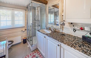 Shower - 2 bedroom beautiful home in Gol (Gol)