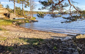 Beach nearby, fishing - 3 bedroom lovely home in Våler (Våler)