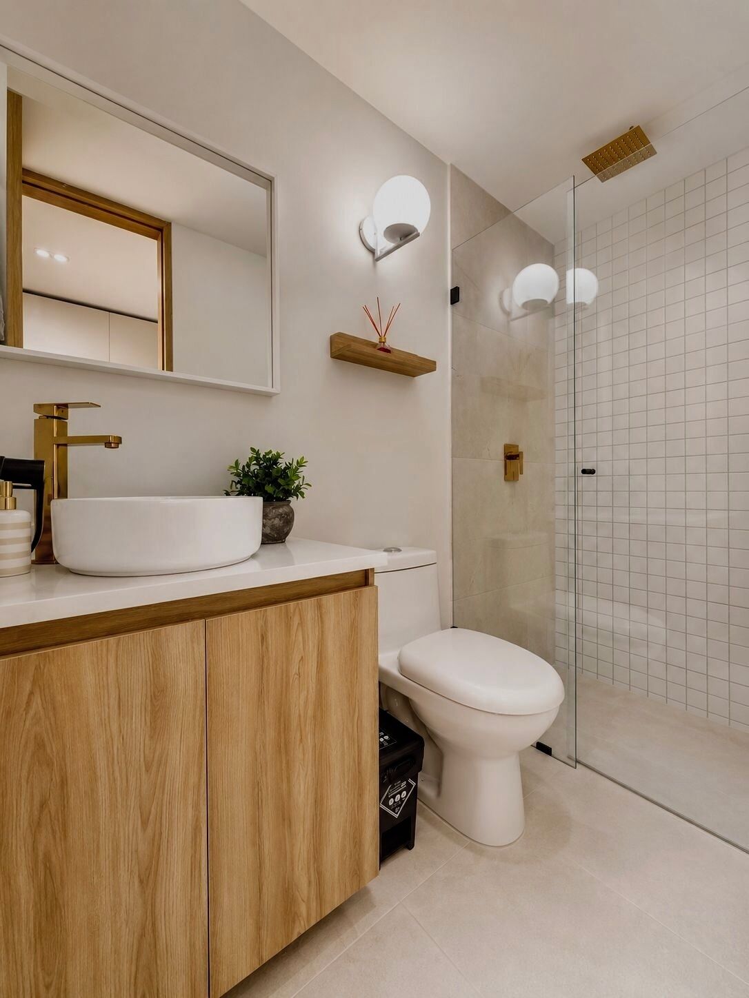 Hair dryer, towels, toilet paper