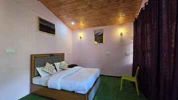 Deluxe Double Room, Balcony, Mountain View | Desk, free WiFi
