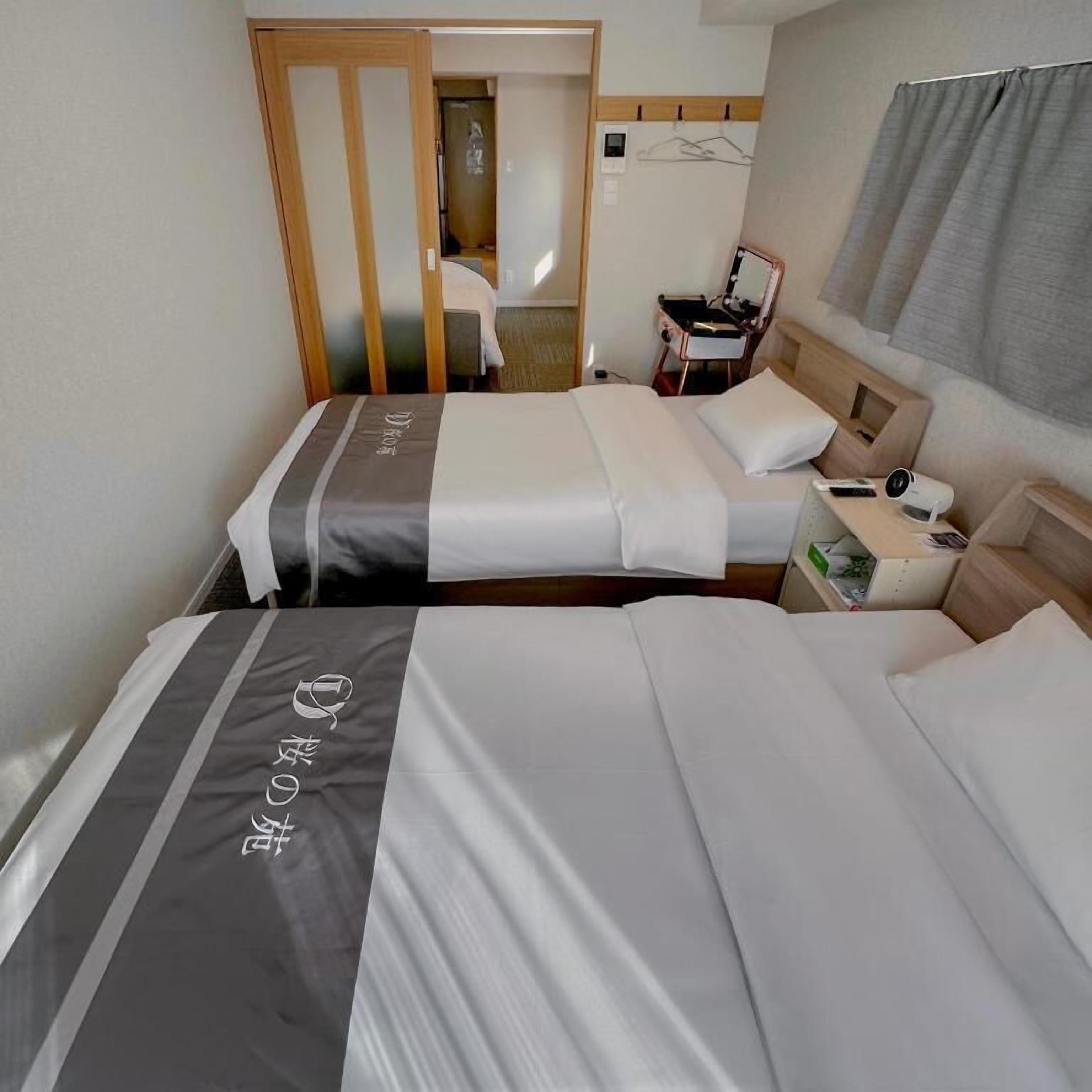 Luxury Triple Room, Balcony
