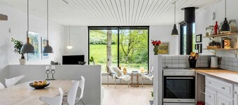 Summerhouse close to nature by The Limfjord