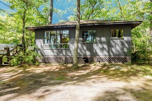 Exterior - 2-Bedroom Cottage #11 (Nobel)