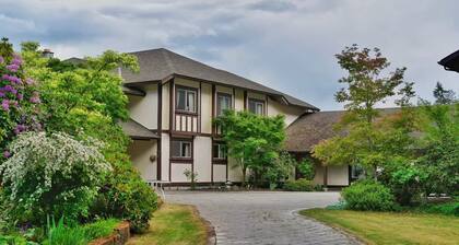 Blue Harbor Luxury Estate