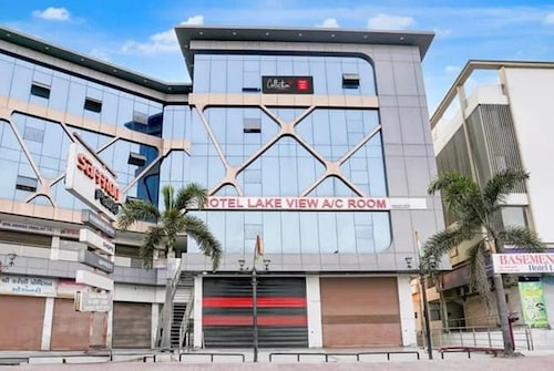 Hotel Lakeview Vadodara