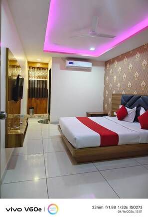 Deluxe Double Room, City View | Desk, laptop workspace, free WiFi - hotel lake view vadodara (Vadodara)