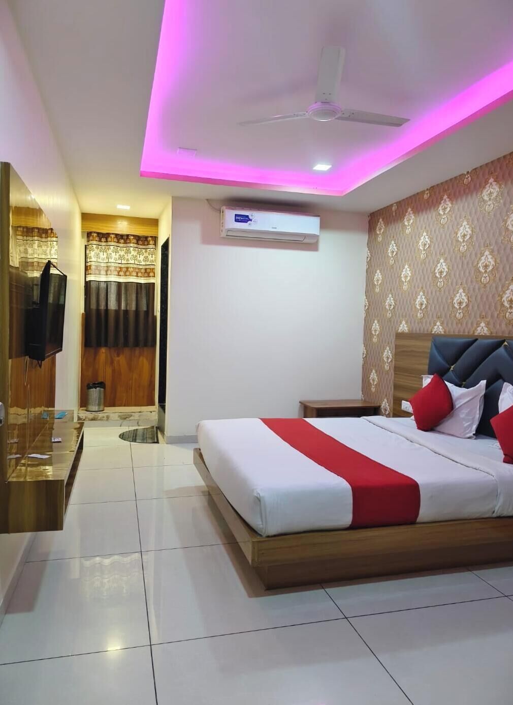 Deluxe Double Room, City View