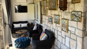 Leilighet (Two Bedroom Apartment with Terrace) | Oppholdsrom
