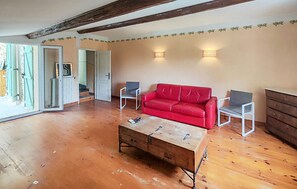 Interior - Gorgeous apartment in Cessenon-Sur-Orb with WiFi (Cessenon-Sur-Orb)