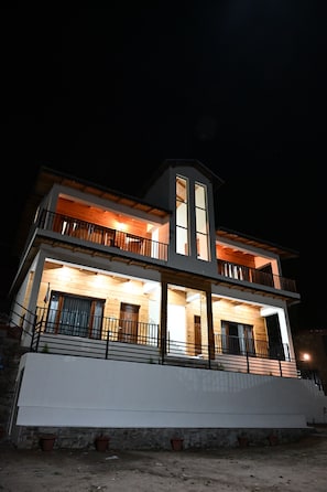 Exterior - Valley View Retreat Stays (Dhari)