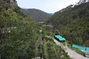 숙박 시설 구내