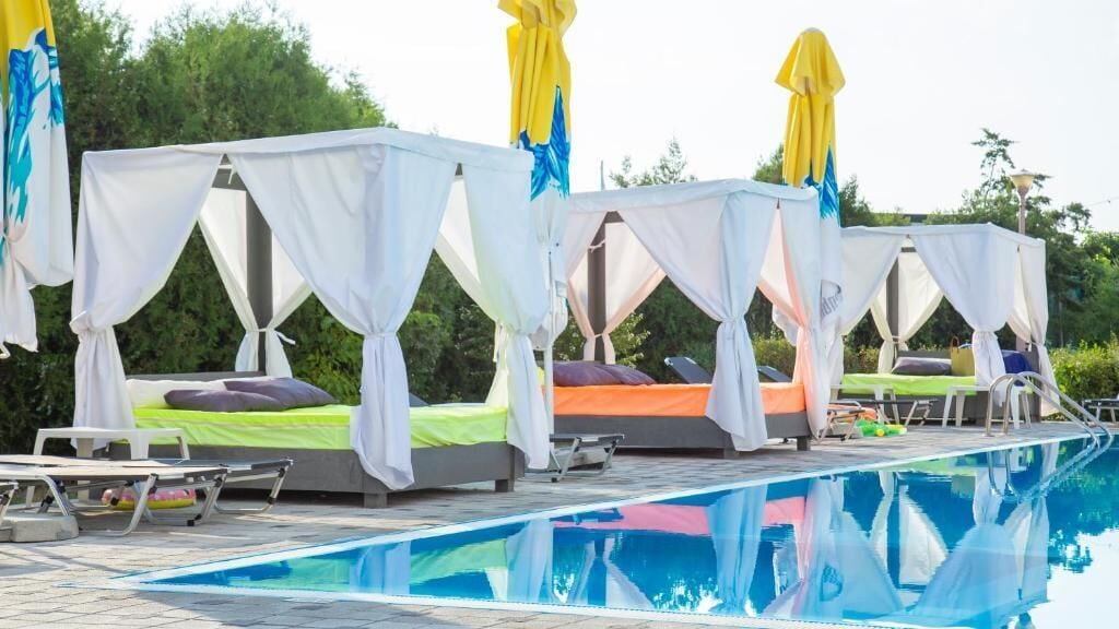Seasonal outdoor pool